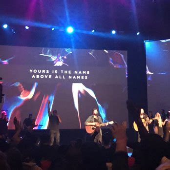 Hillsong Church Reviews .